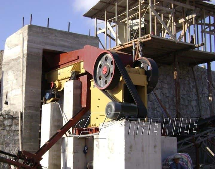 Concrete jaw crusher