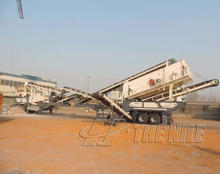 Construction Waste Mobile Crushing Station Working Site