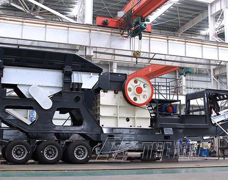 Heavy Duty Mobile Jaw Crushers in Factory