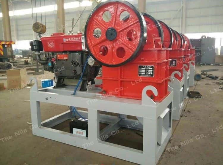 Granite crusher machine  stock in factory