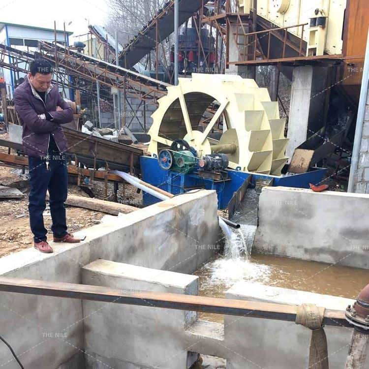 bucket sand washing machine working site