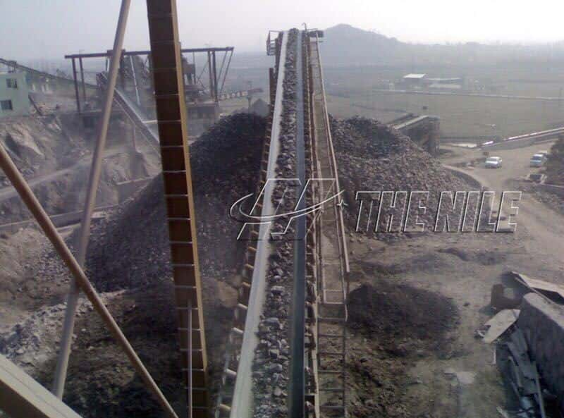 belt conveyor working site