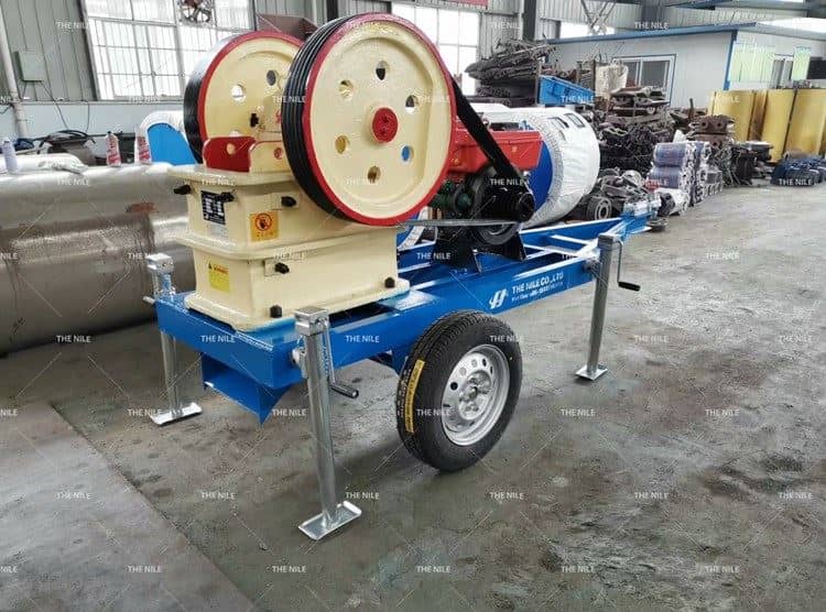 Small Mobile Diesel Engine Jaw Crusher Plant