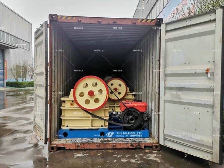 Shipping of Small Mobile Diesel Engine Jaw Crusher